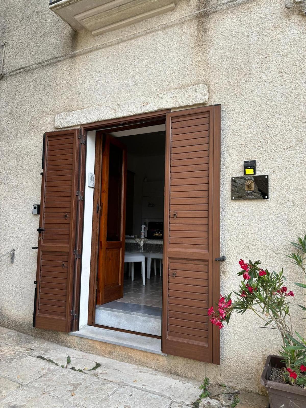 אריצ'ה Porta Trapani Guest House מראה חיצוני תמונה